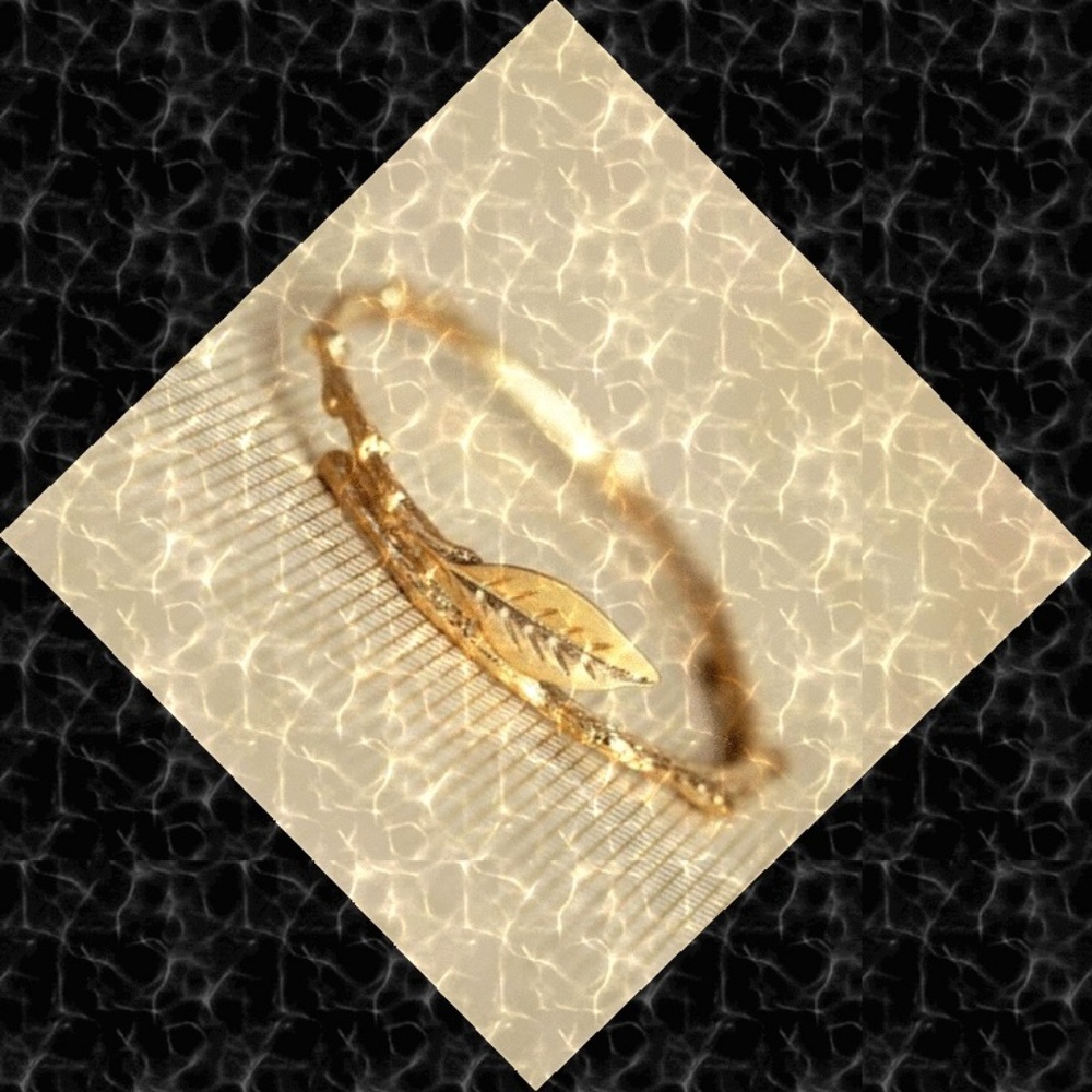 Gold Tone Little Leaf Band Size 5